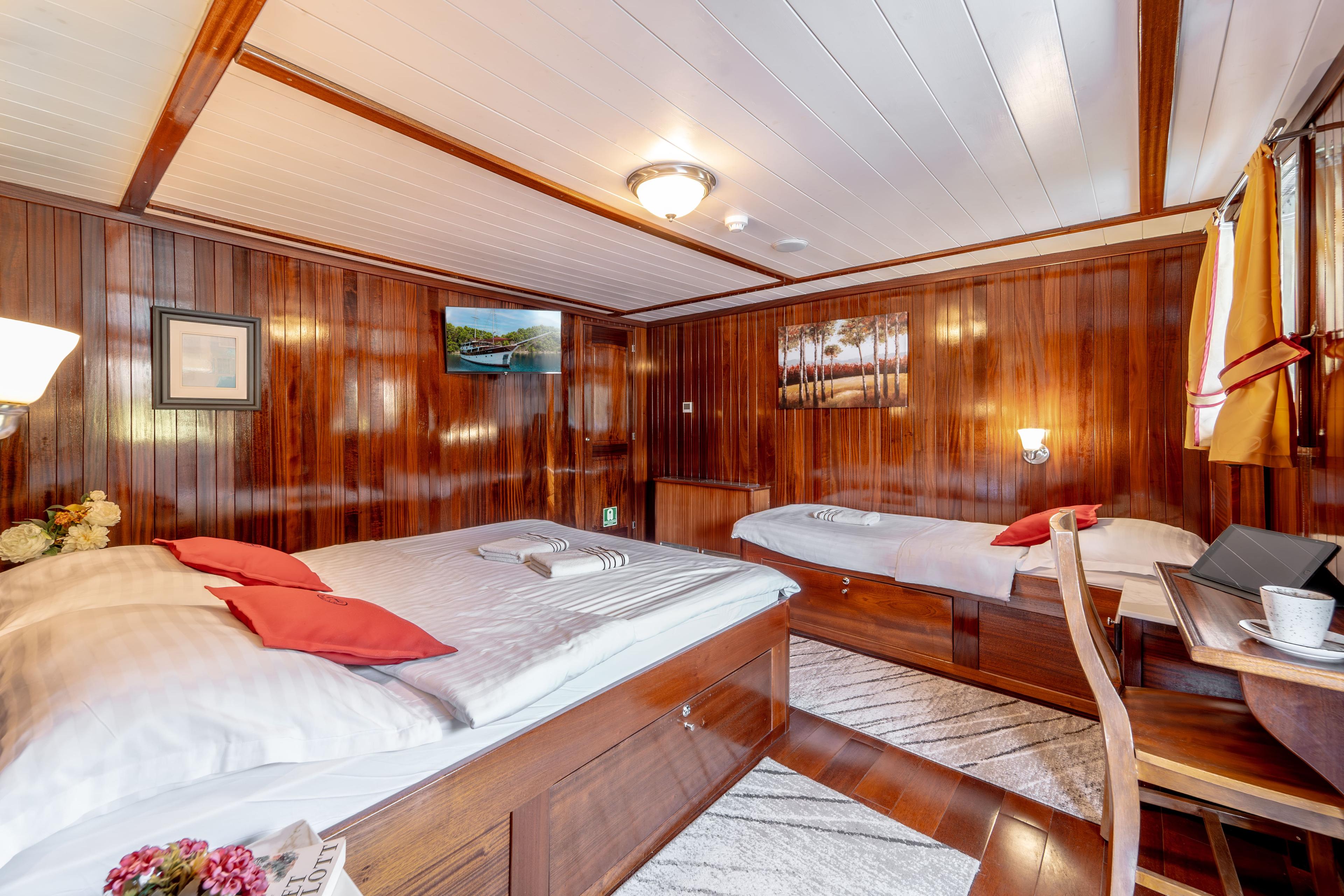 VIP Cabin (x3) image 1