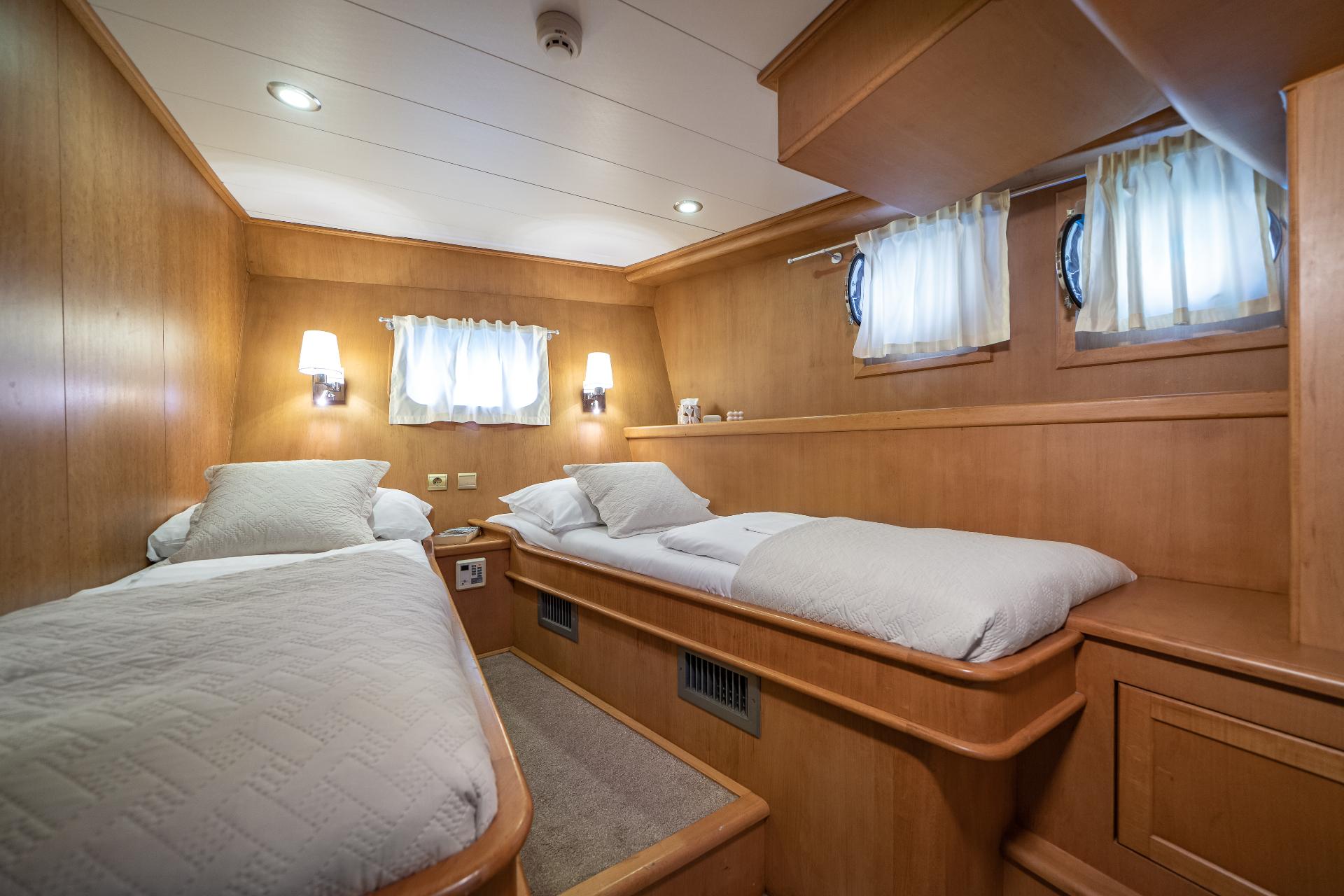 Twin Cabin (x2) image 1