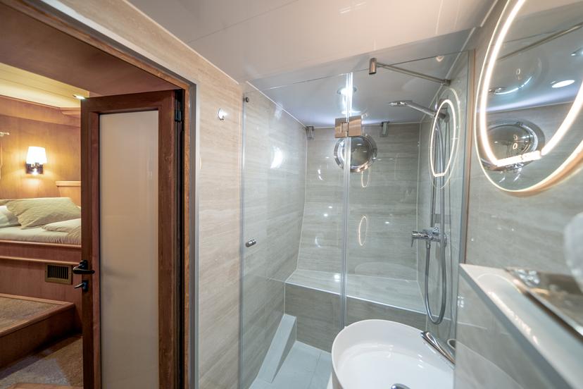 Twin Cabin (x2) image 3