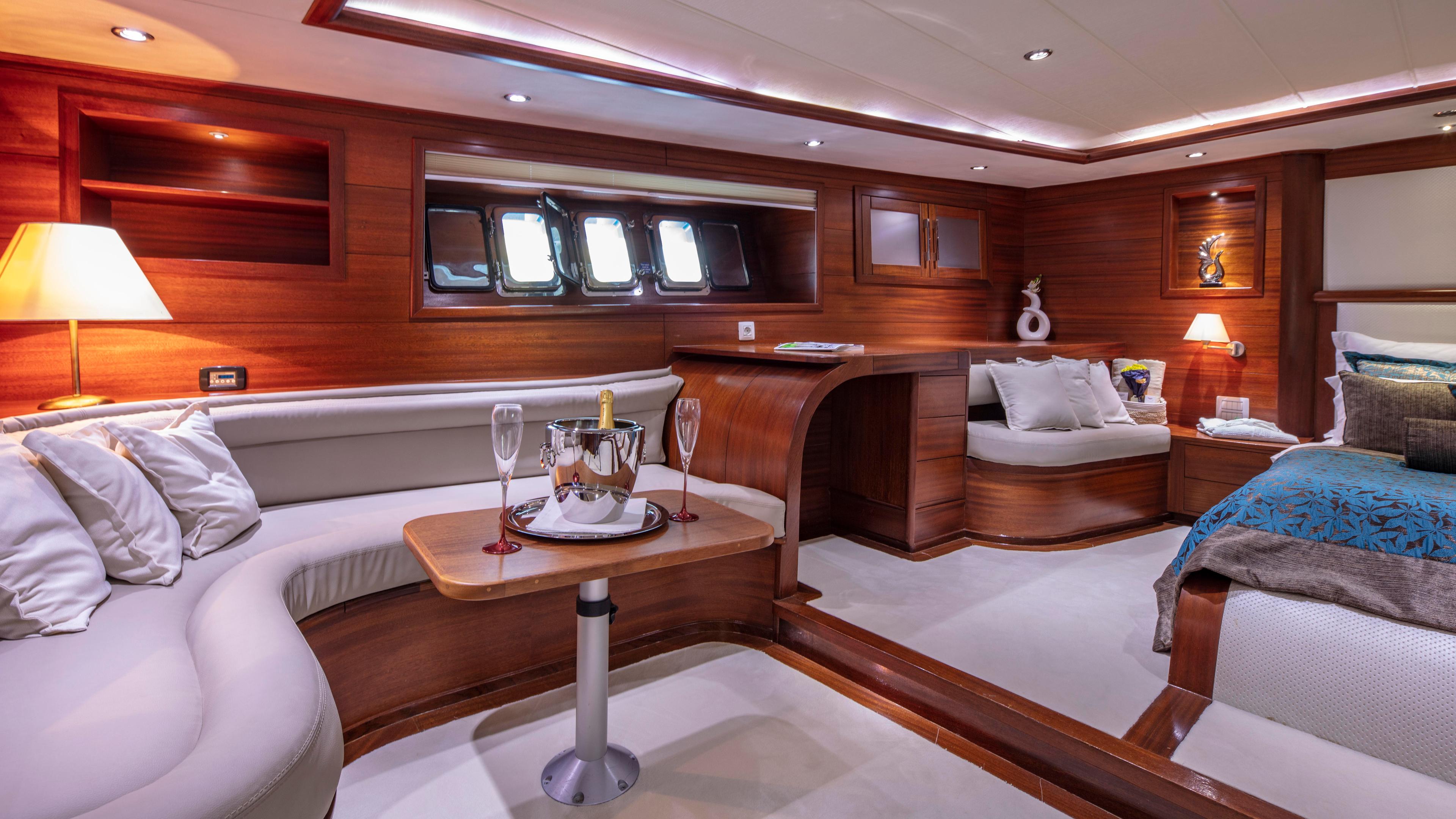 Master Cabin (x1) image 3