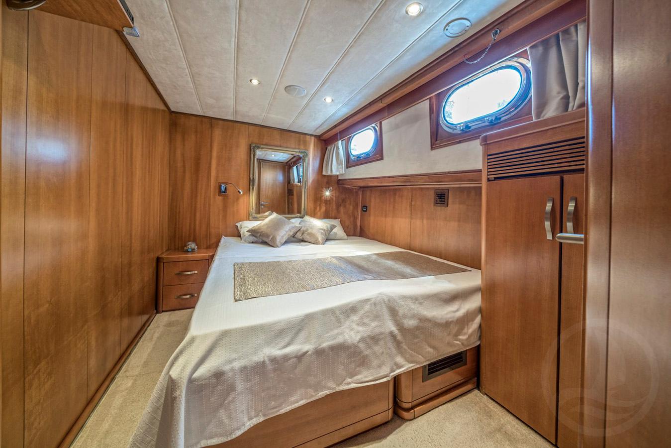 Double Cabin (x2) image 1