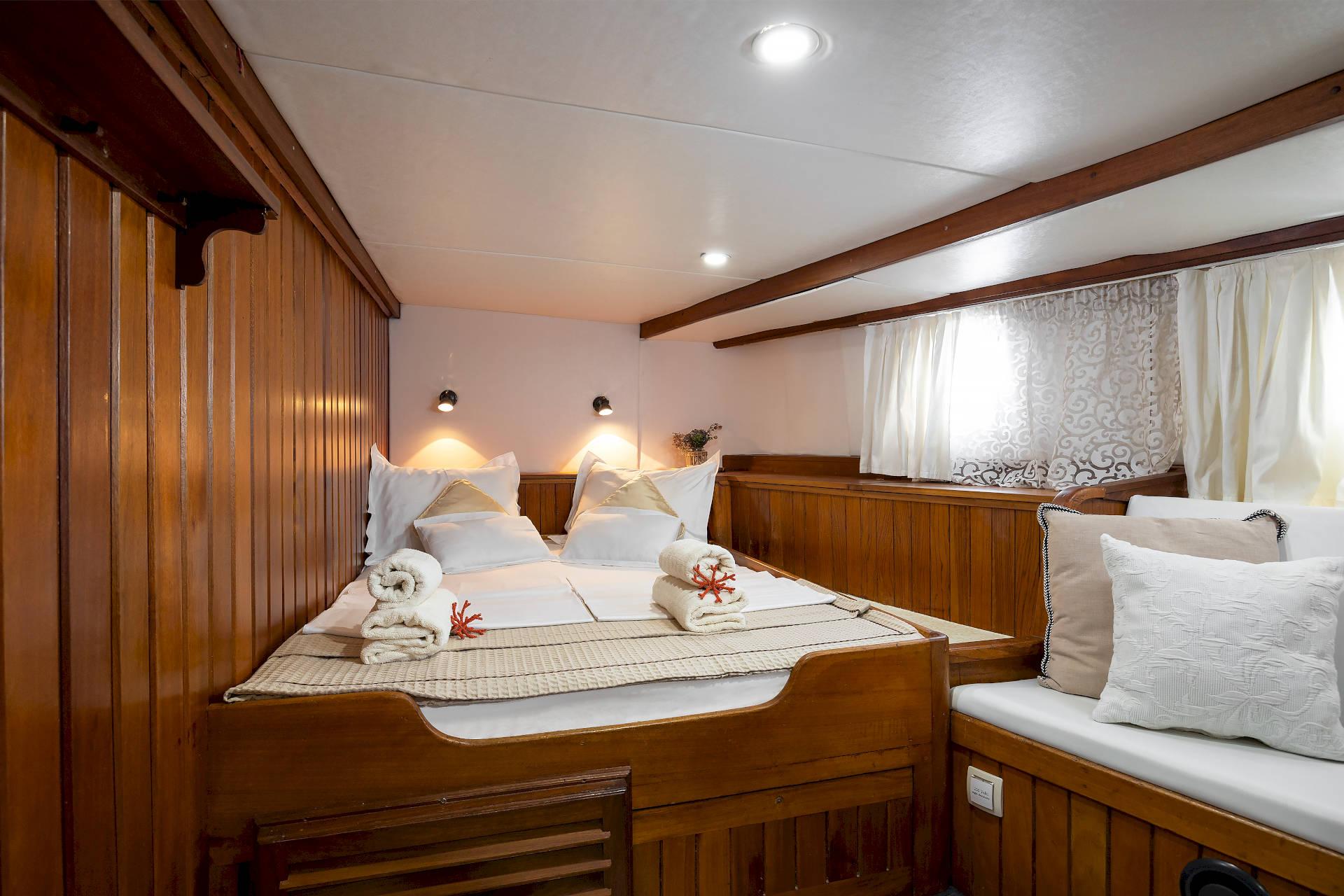 Double Cabin (x4) image 1