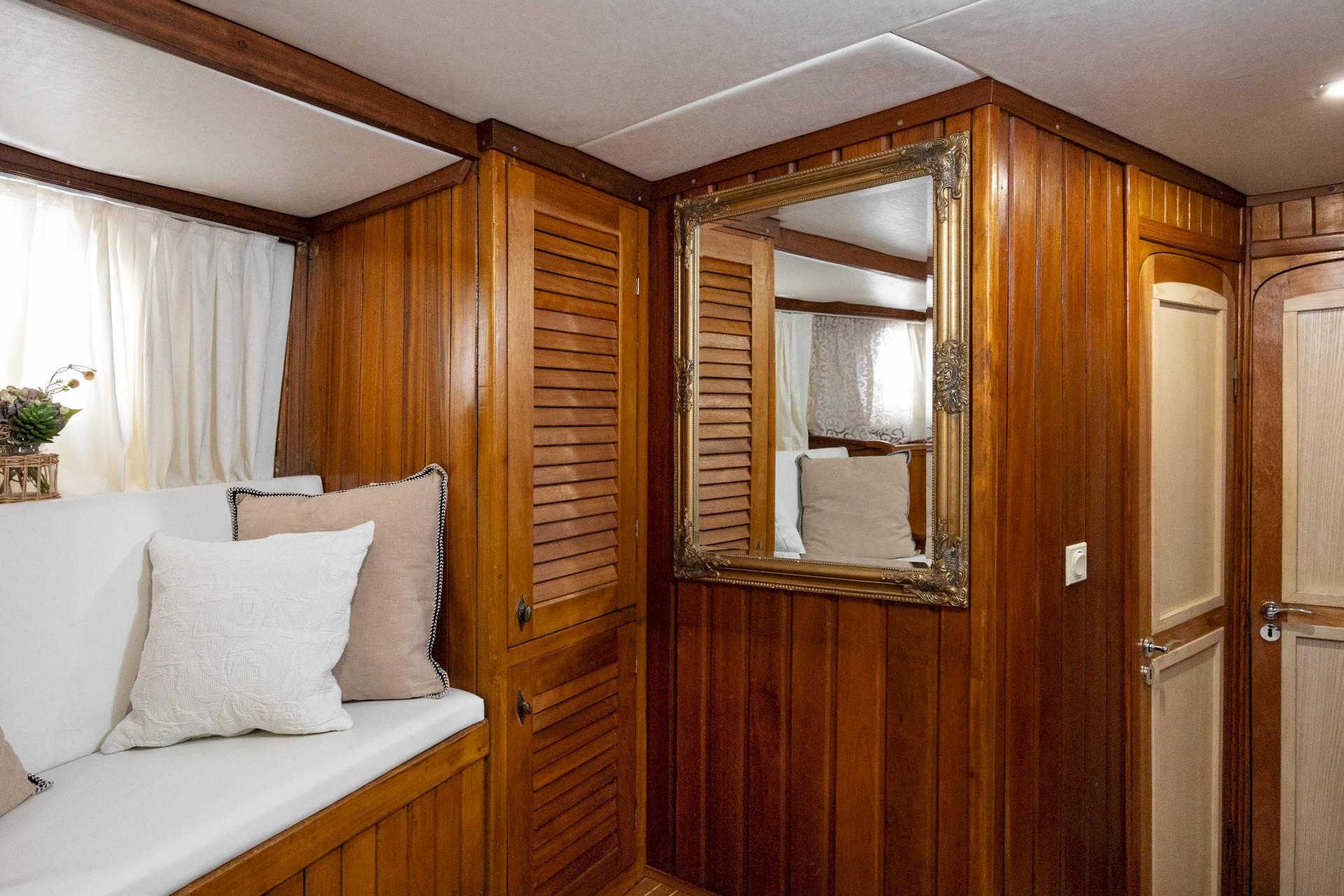 Double Cabin (x4) image 2
