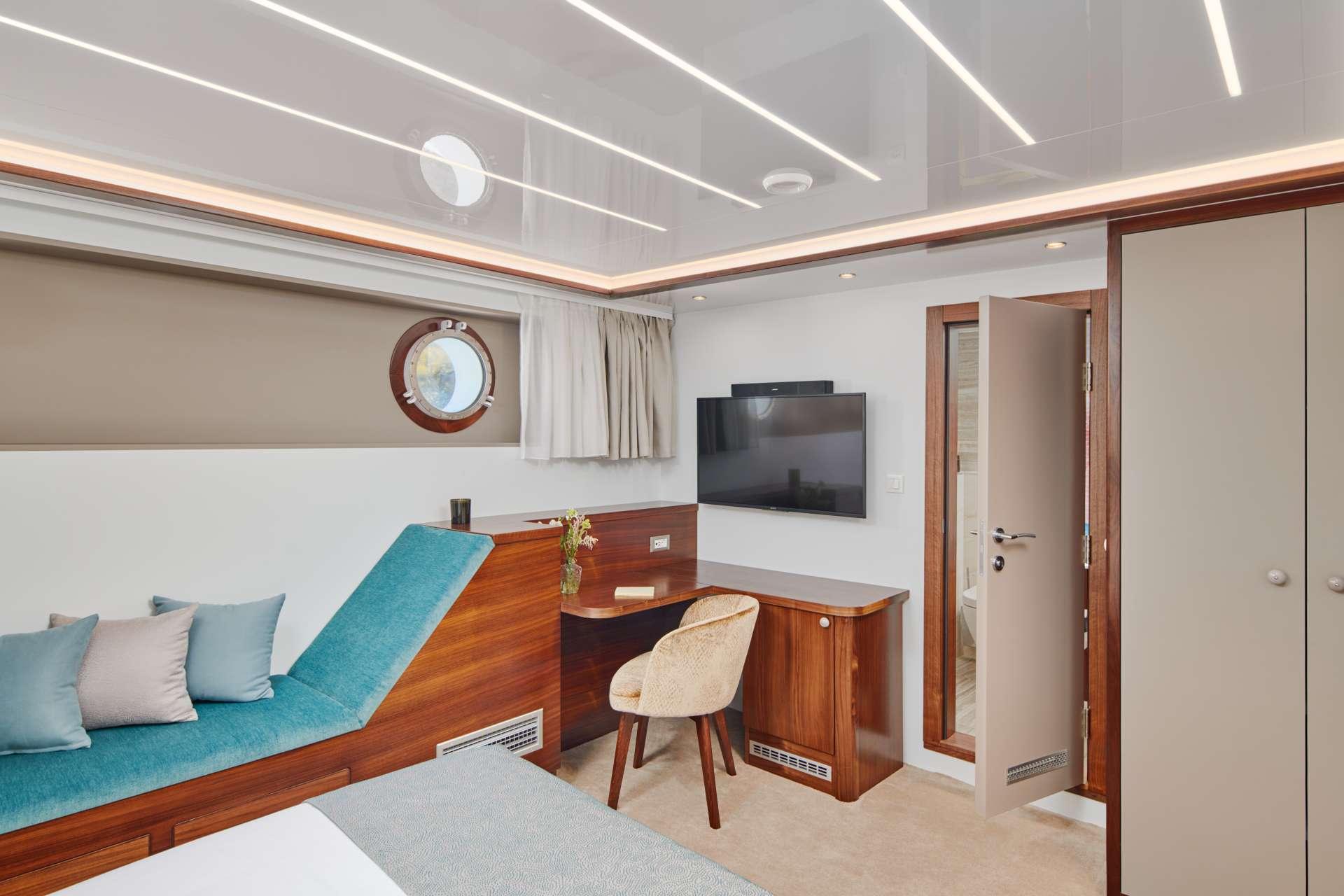 Double Cabin (x2) image 2