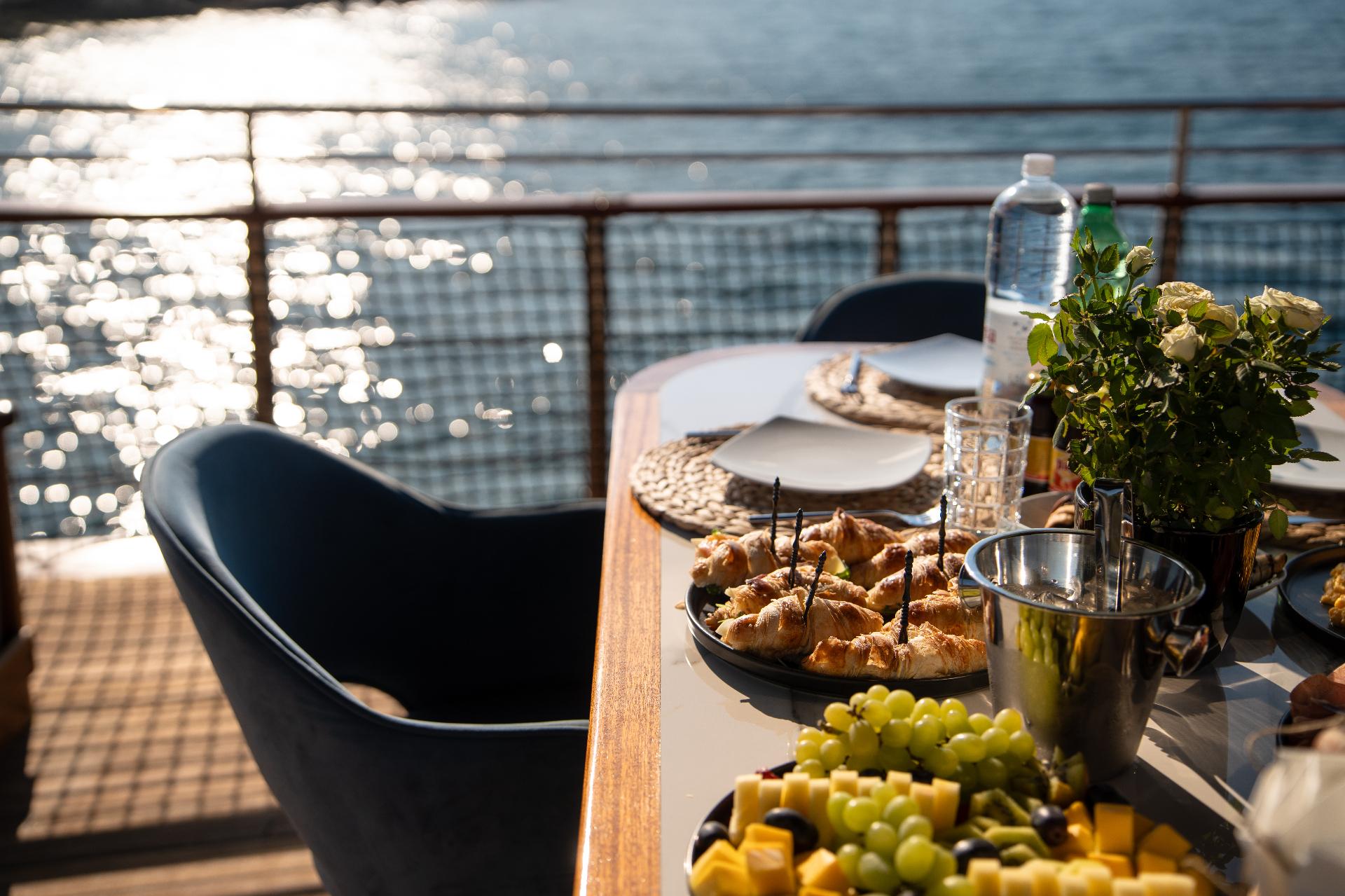 Cuisine Onboard image 2