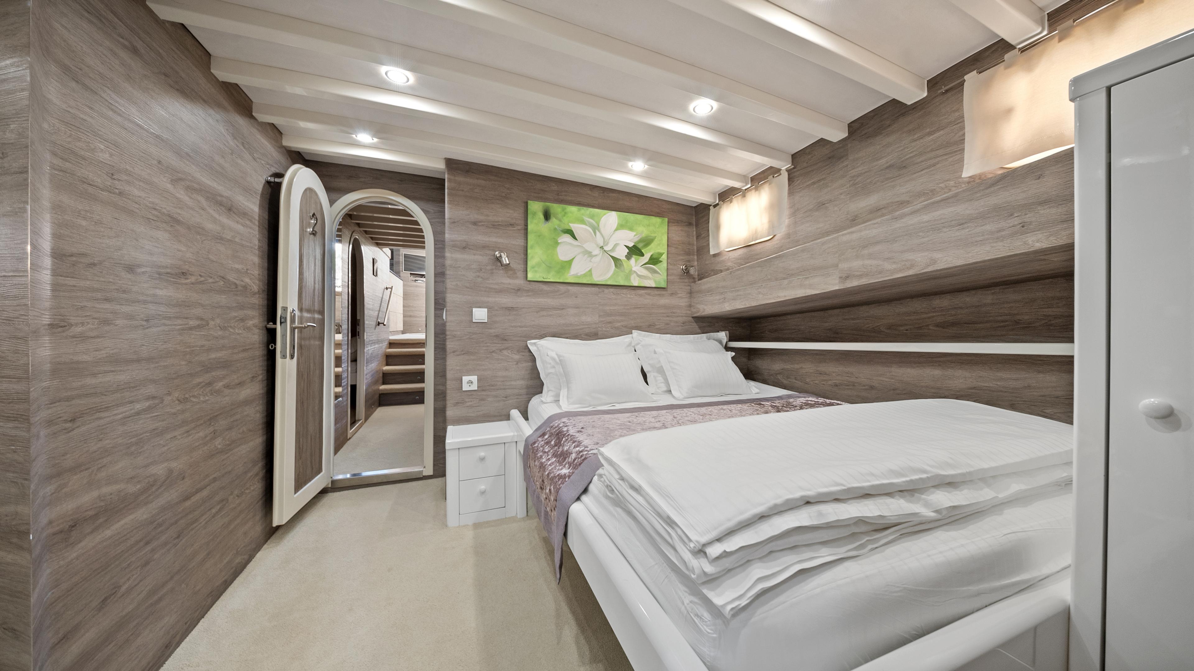 Double Cabin (x5) image 6