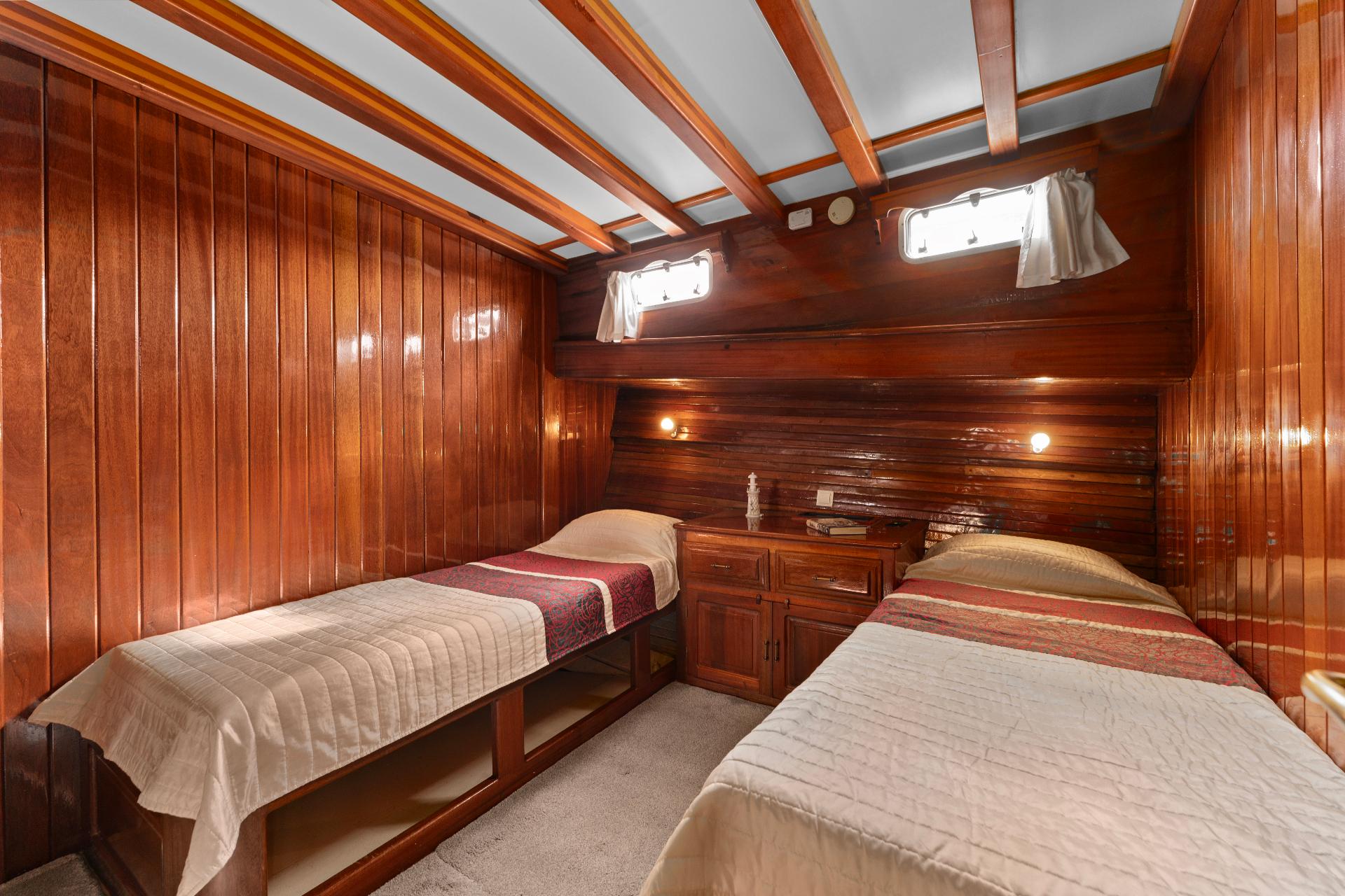 Twin Cabin (x3) image 1