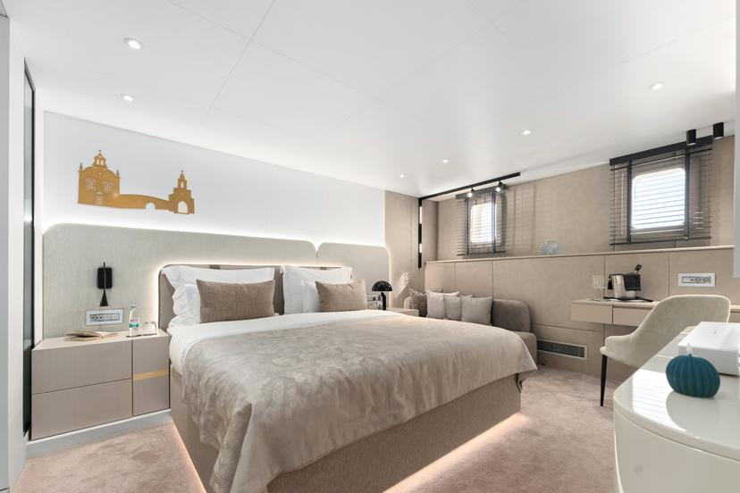 Master Cabin (x1) image 1