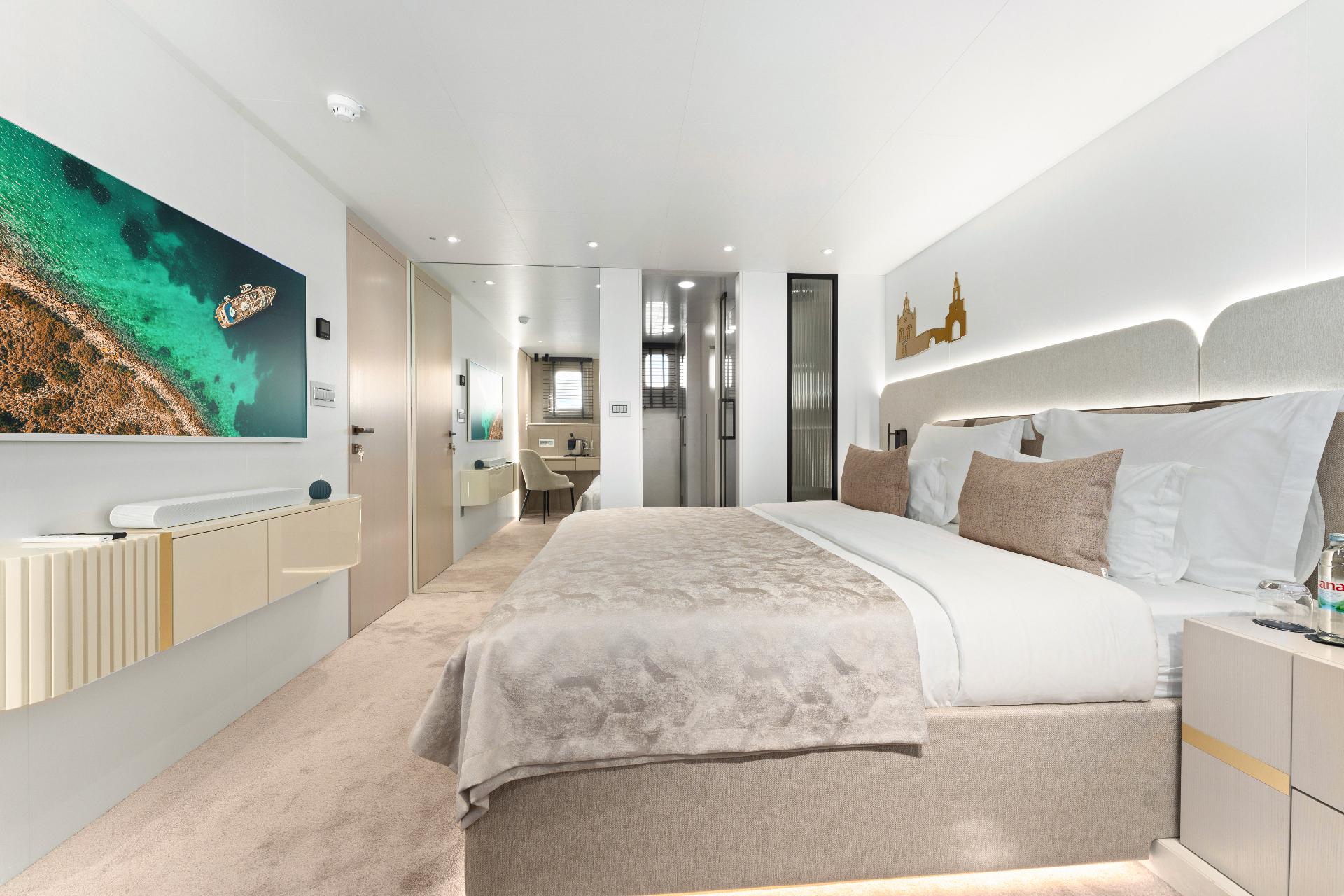 Master Cabin (x1) image 2
