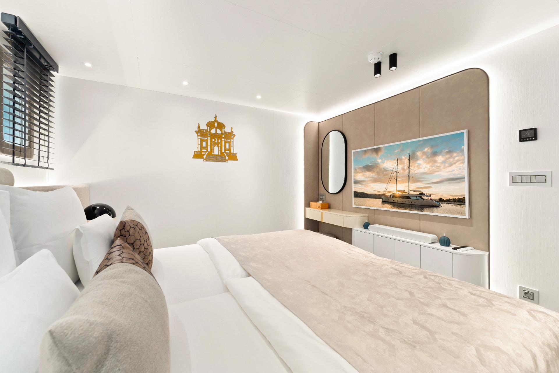 Master Cabin (x1) image 3
