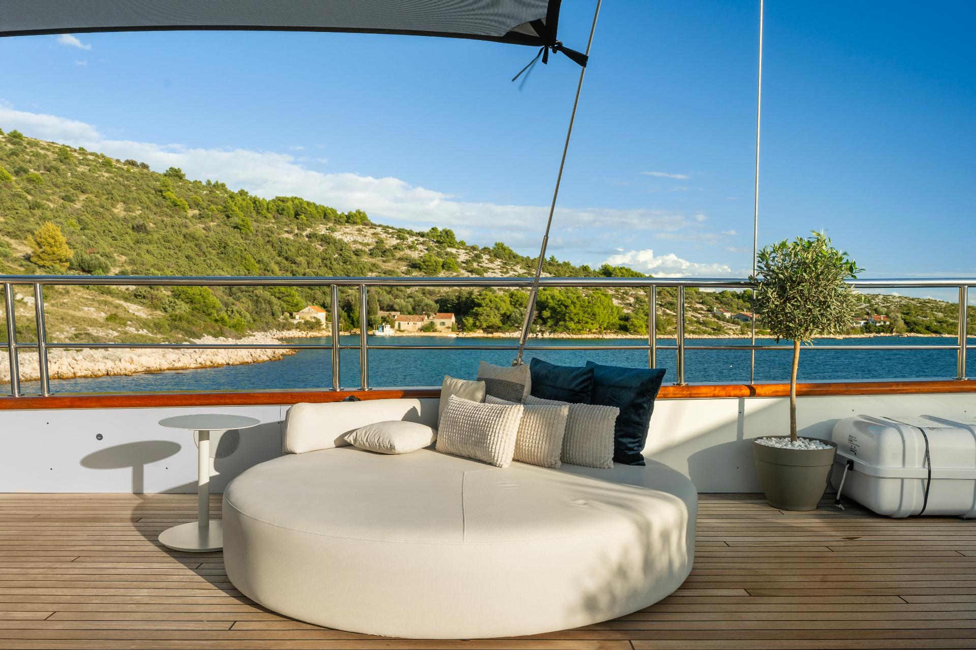 Amenities & Features image 9