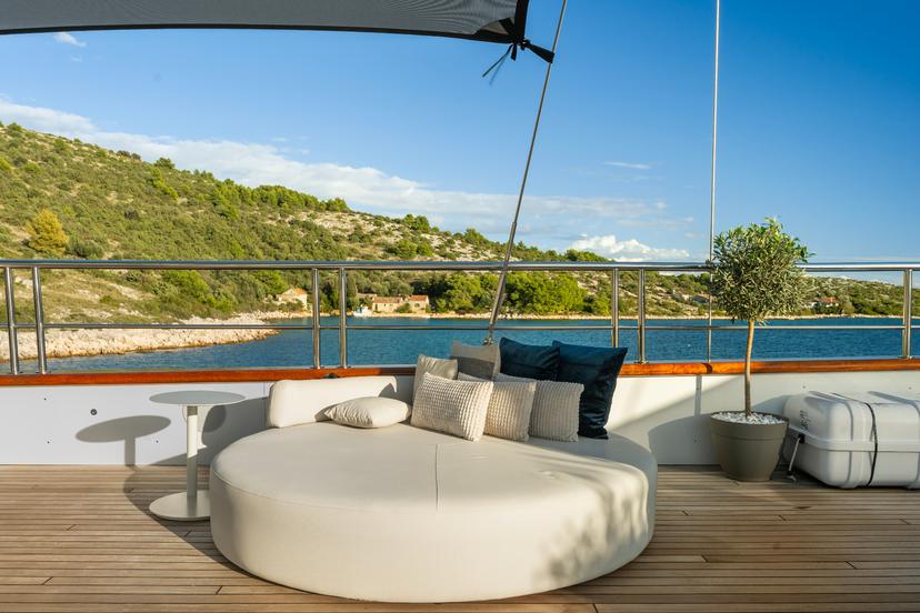 Amenities & Features image 9