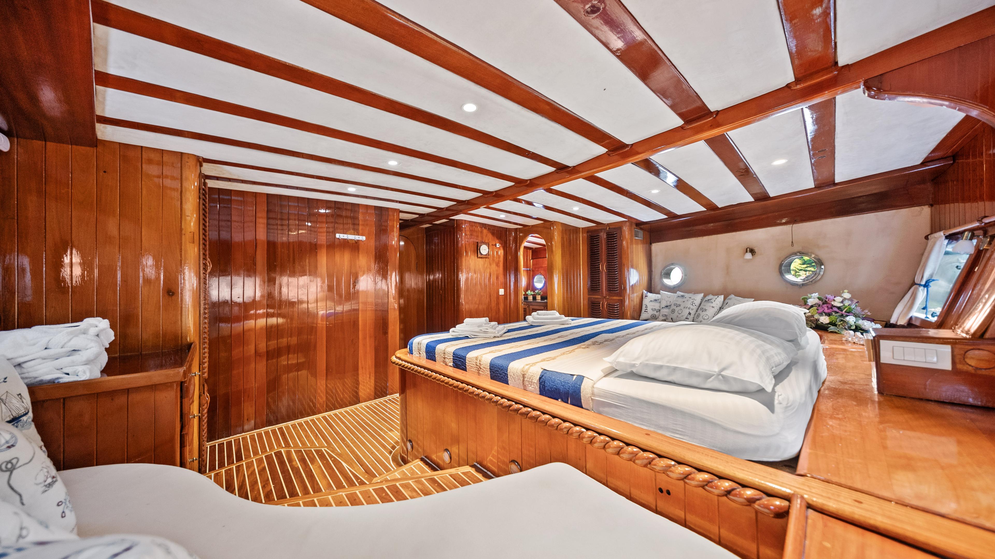 Master Cabin (x1) image 3