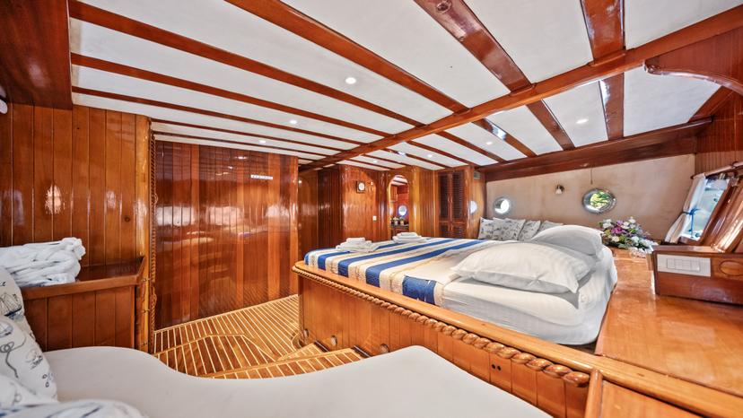 Master Cabin (x1) image 3