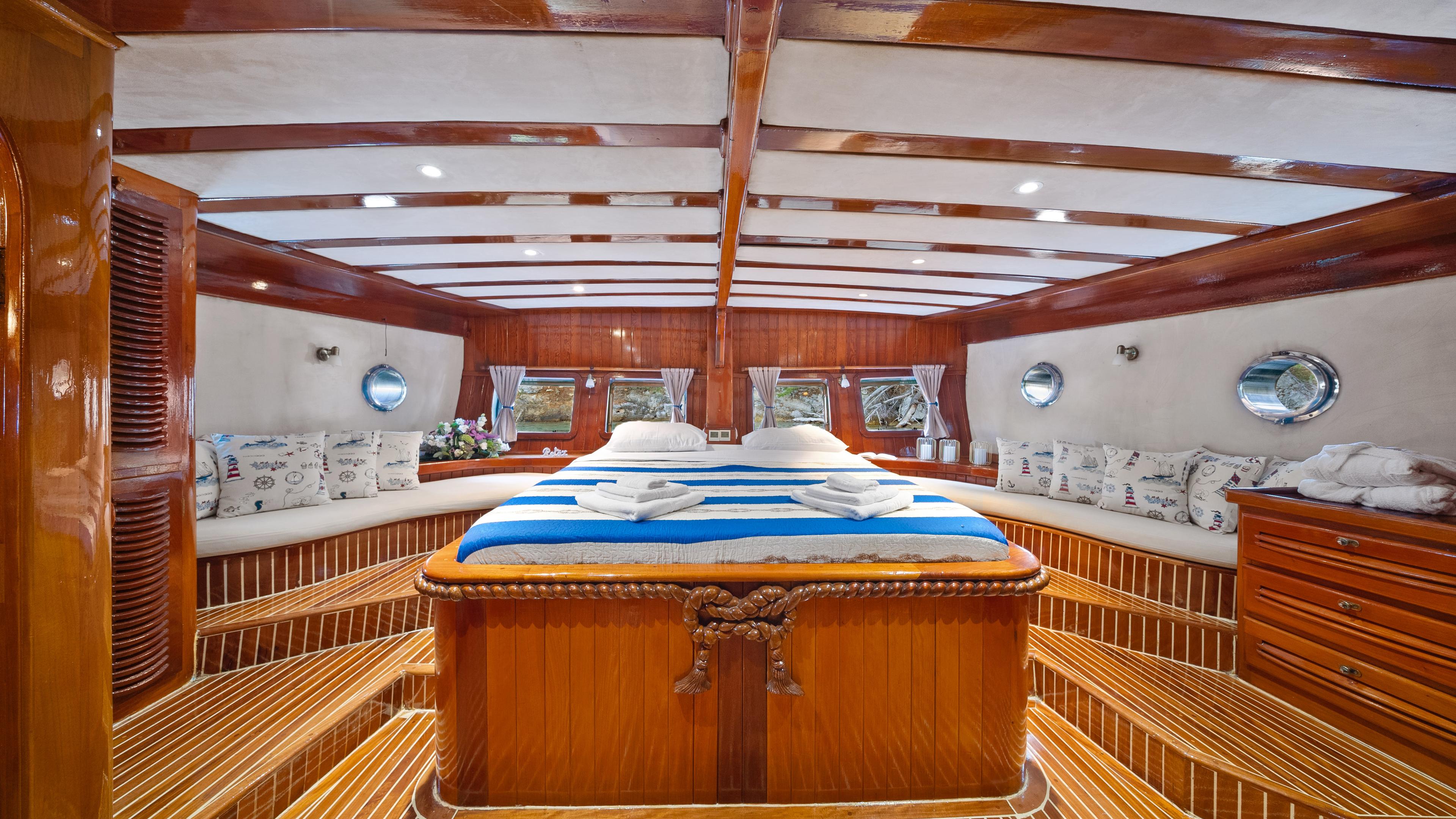 Master Cabin (x1) image 4