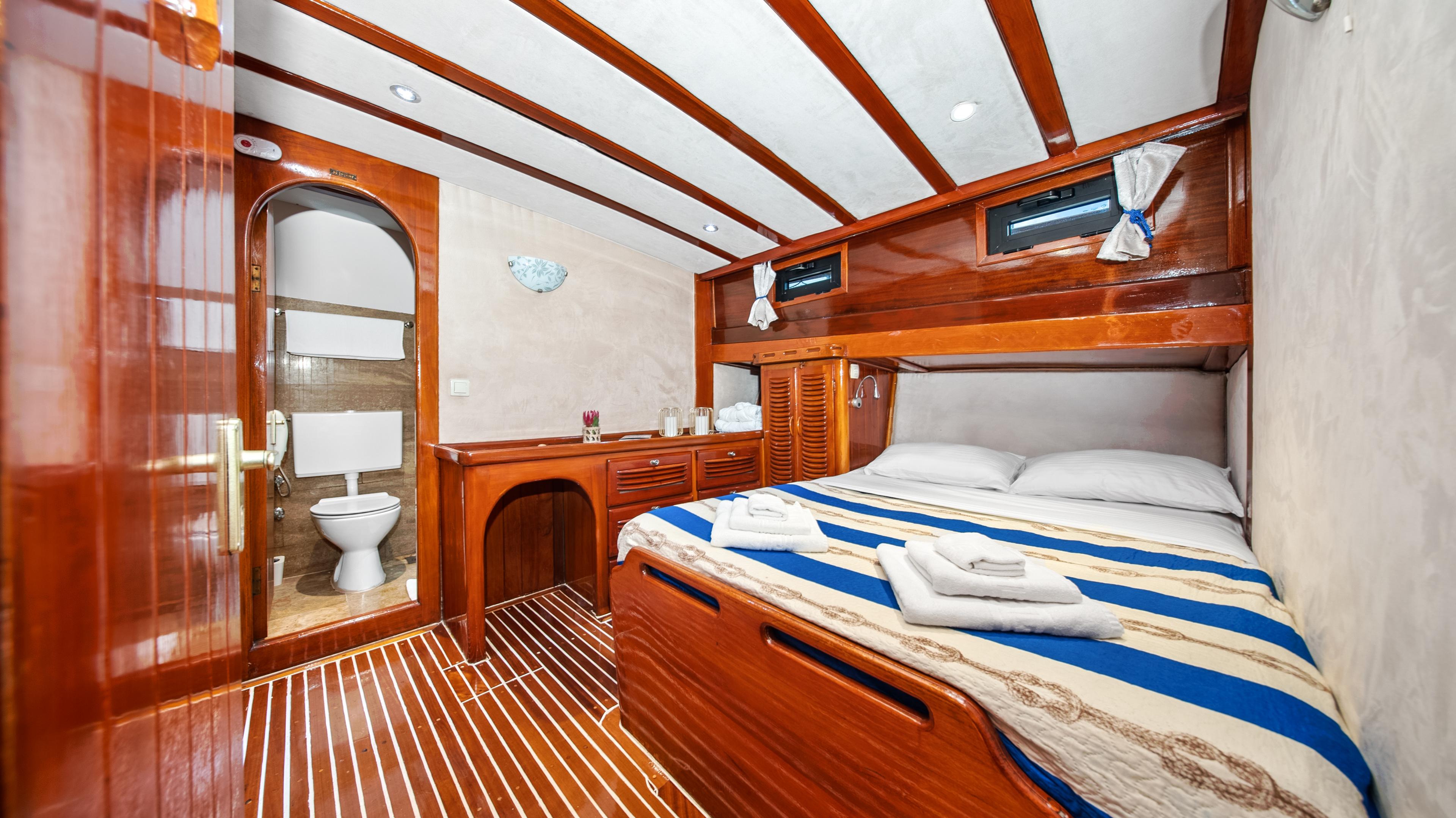 Double Cabin (x4) image 1
