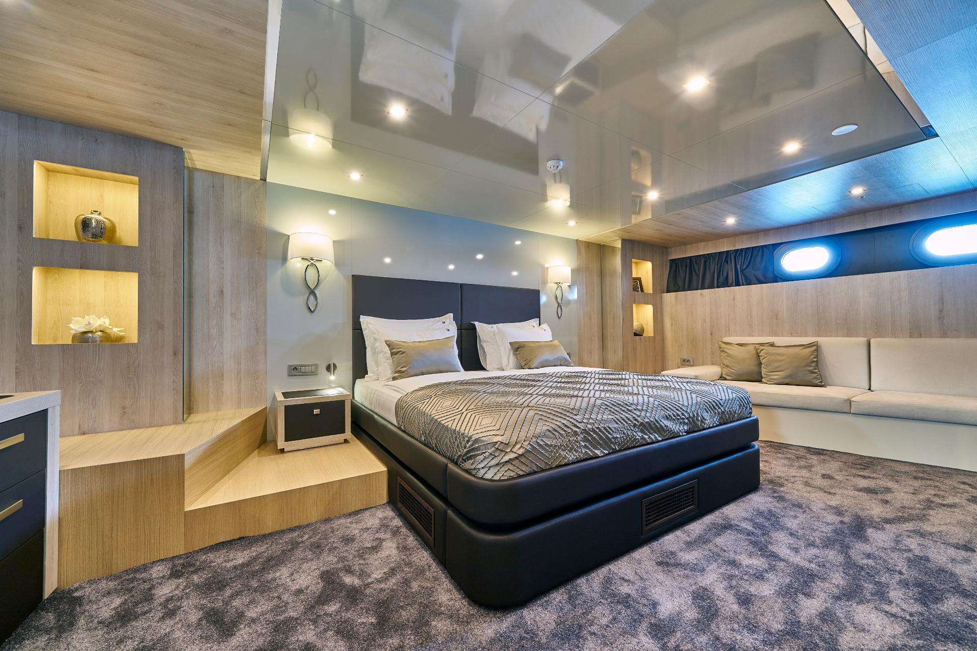 VIP Cabin (x1) image 2